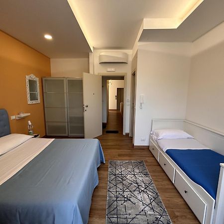 La Casa Di Matilde Hotel บาร์เชลโลนา-ปอซโซ ดี กอตโต ภายนอก รูปภาพ