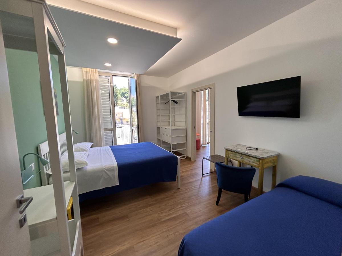 La Casa Di Matilde Hotel บาร์เชลโลนา-ปอซโซ ดี กอตโต ภายนอก รูปภาพ